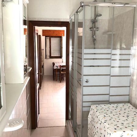 Apartment Maria Tergu Bagian luar foto