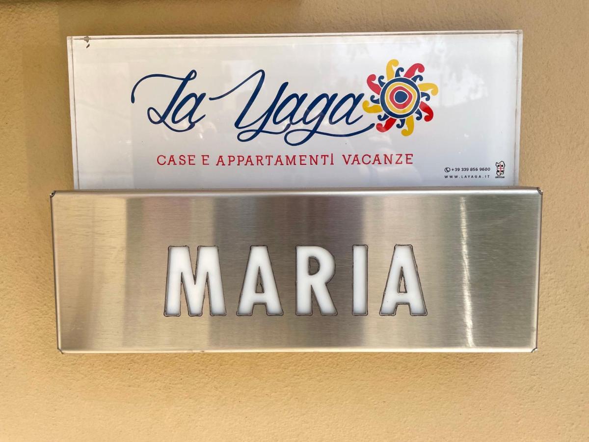 Apartment Maria Tergu Bagian luar foto